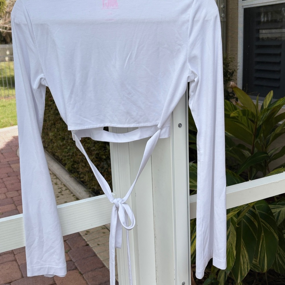 Juicy Couture Long Bell Sleeve Cut Out Wrap Crop Top NWOT Black White Shirt XS - Picture 14 of 17